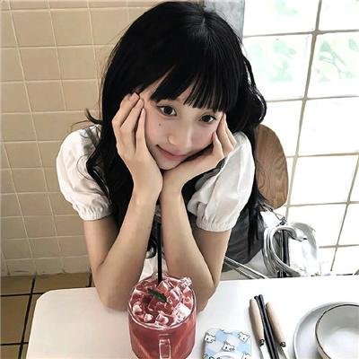 神秘女魔王